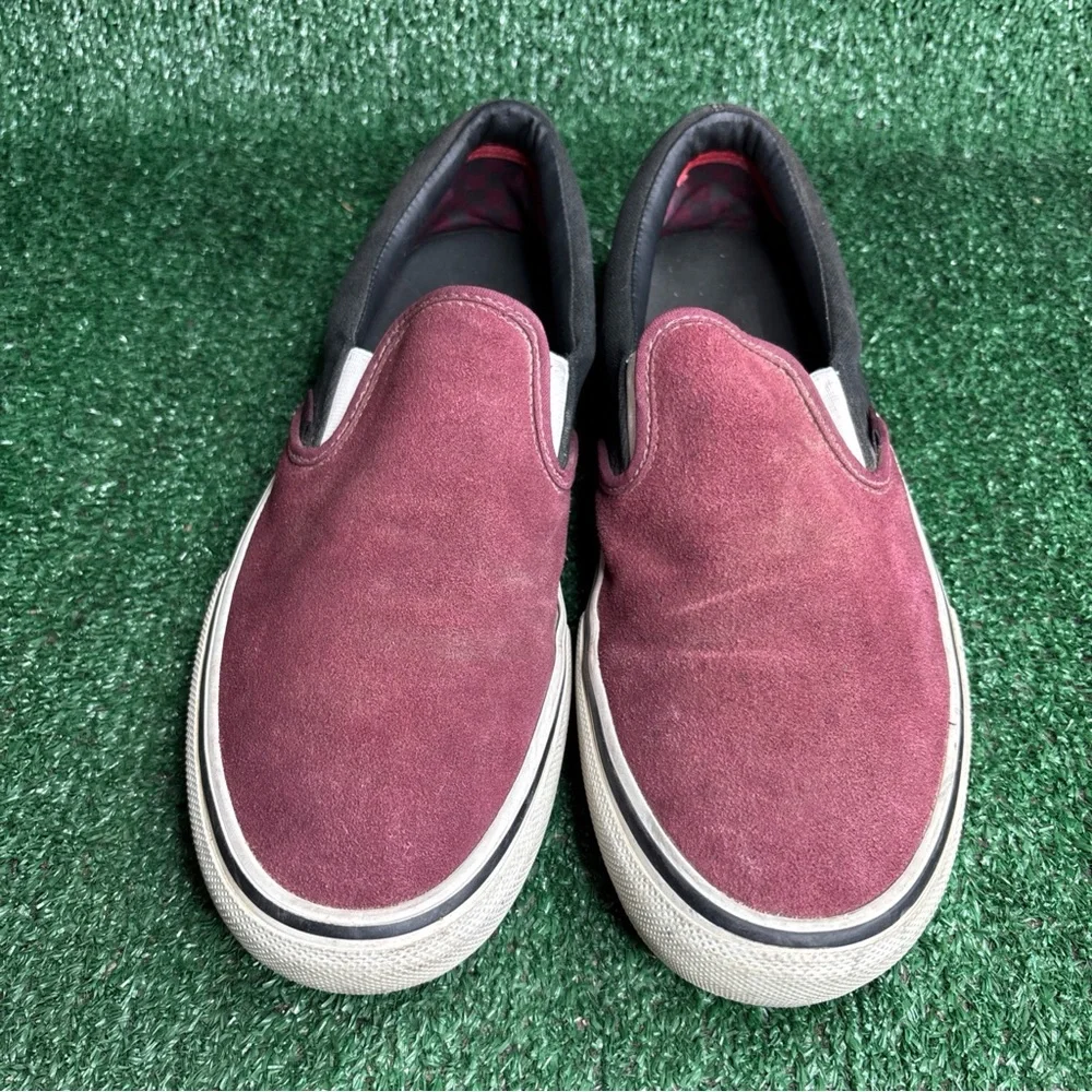 Vans Classic Slip-On Shoes Mens‎ Size 12 Maroon Suede Skate Sneakers Low Top